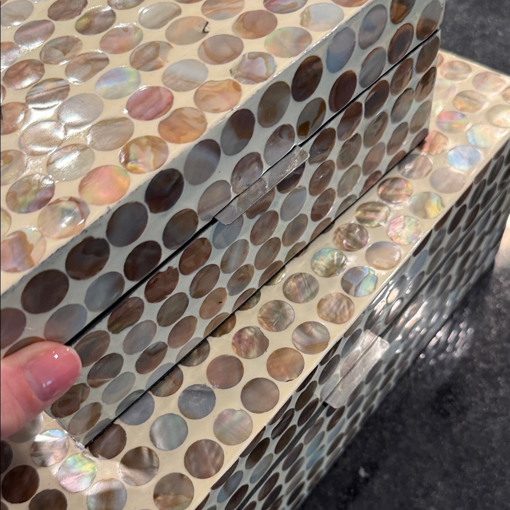 Rectangle Mother of Pearl Handmade Geometric Box with Hinged Lid (Set of 2) - Picture 2 of 14